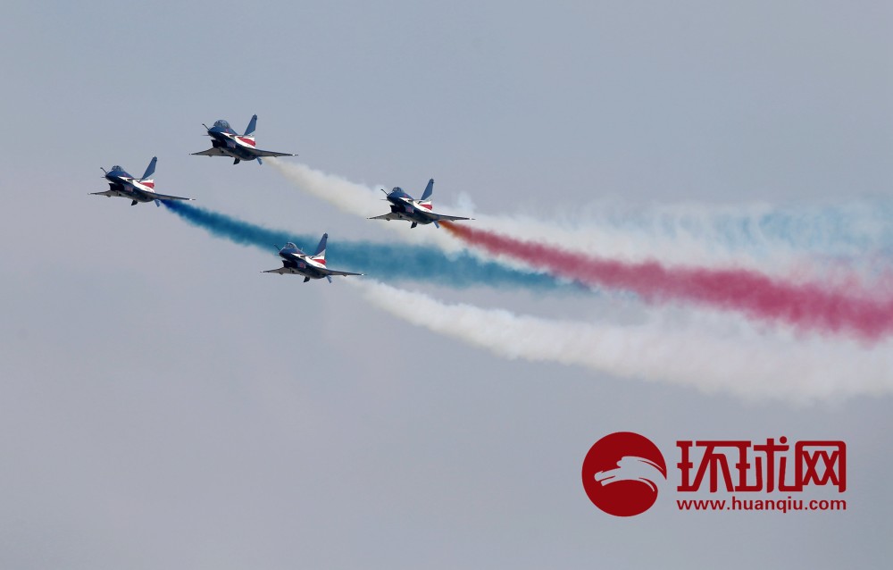 中国空军专属摄影师的迟到，一场技术与激情的较量