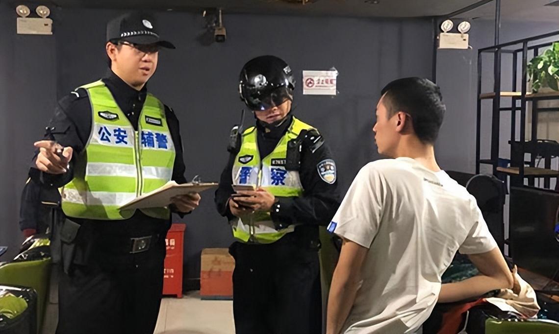 辅警14年出差600多趟的铁脚板人生