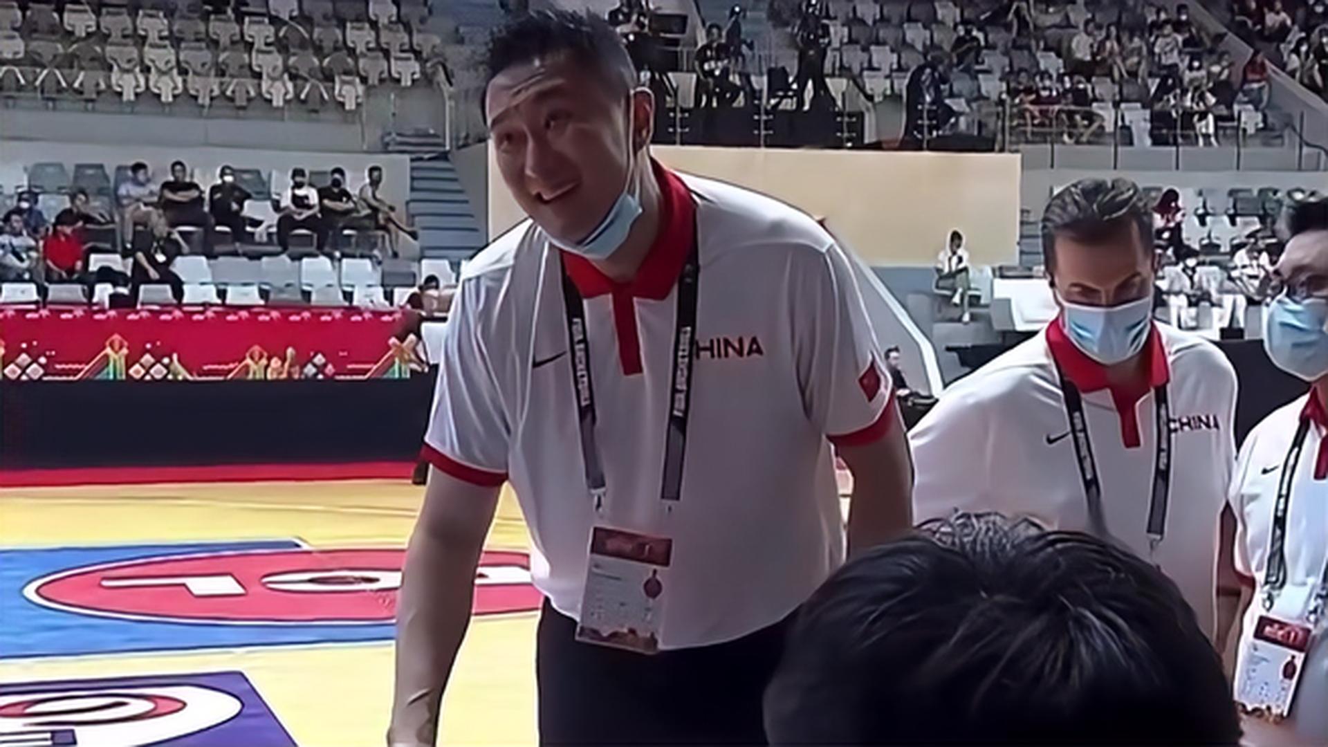 篮球场上的遗憾，本场比赛中国男篮徐昕庞峥麟的缺席