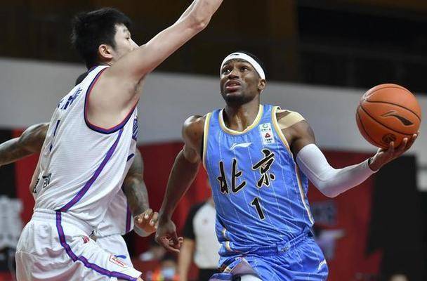 2026年CBA外援上场规则，外援时间缩水，本土球员迎来硬仗