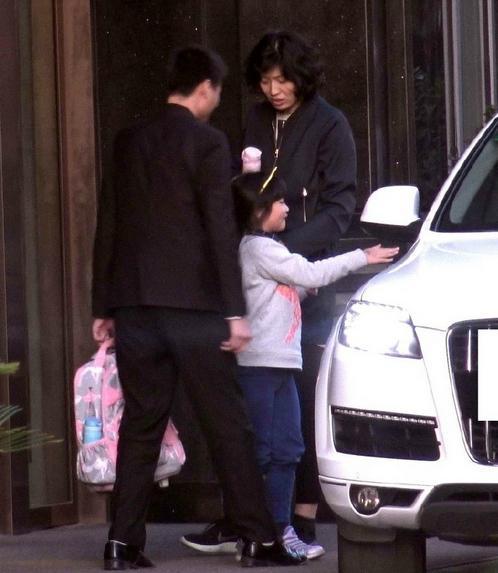 姚明老婆简历个人资料简介，从篮球少女到公益先锋，叶莉的人生故事