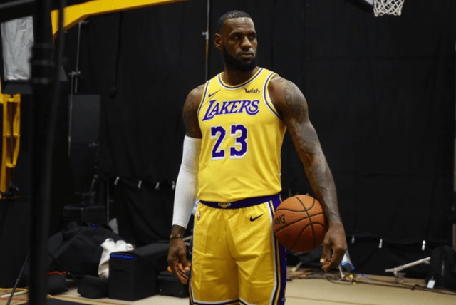 2026年NBA历史排名，当勒布朗戴上第5枚戒指，我们该如何重新丈量伟大？