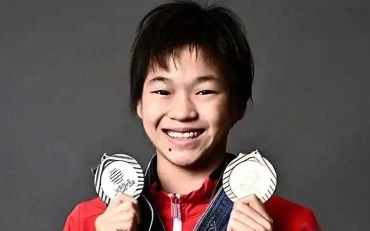 从湛江跳水台到奥运之巅，全红婵，那个让水花消失的天才少女